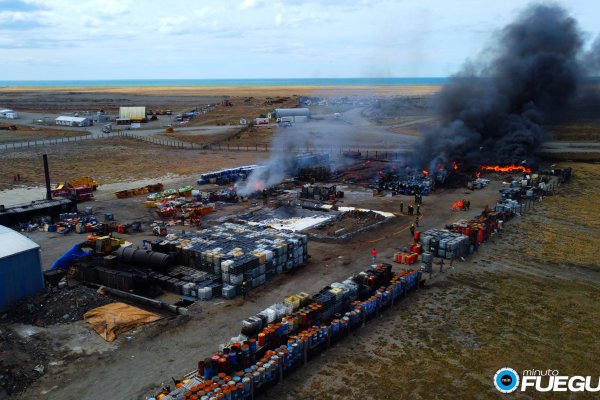 INCENDIO EN LA EMPRESA G.L.R. SERVICIOS AMBIENTALES INTEGRALES S.R.L. DEDICADA AL TRATAMIENTO DE RESIDUOS PELIGROSOS.