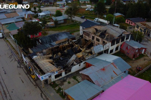 Pérdidas totales: Lamentable incendio en la histórica panadería de Tolhuin