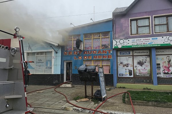 Incendio Club O´Higgins y restaurant Lo de Nene