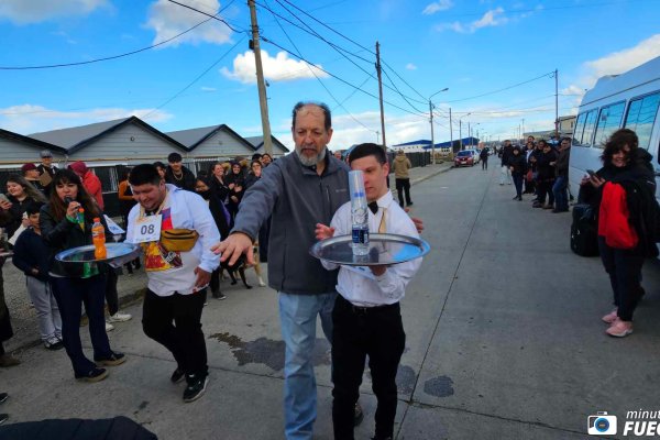 II Carrera de Mozos en Río Grande