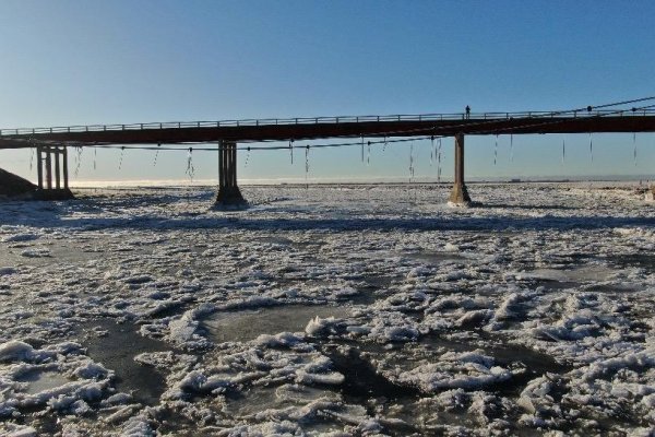 Se congeló el río Grande por temperaturas extremas