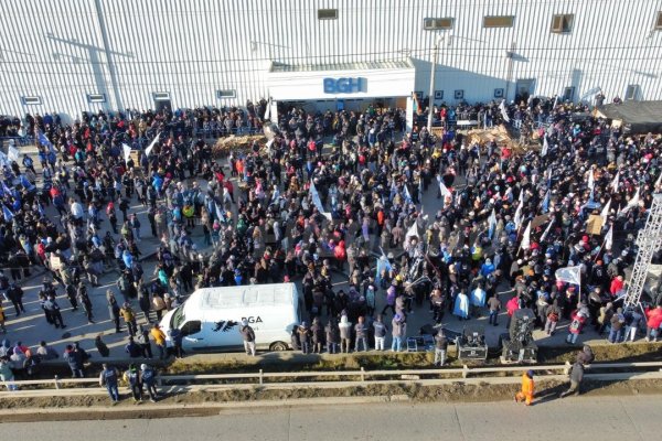 Protesta en las puertas de BGH por la quita de aranceles