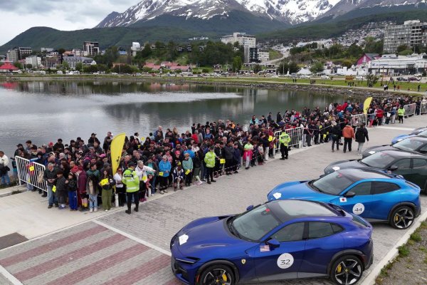 Ferrari Cavalcade Patagonia 2025 en Ushuaia