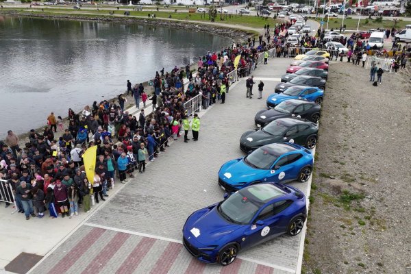 Ferrari Cavalcade Patagonia 2025 en Ushuaia