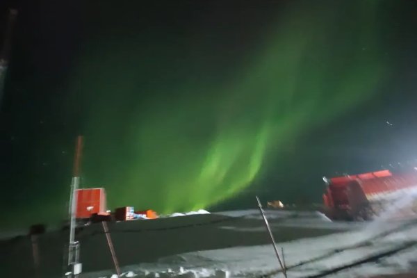 Auroras australes en la Base Belgrano II