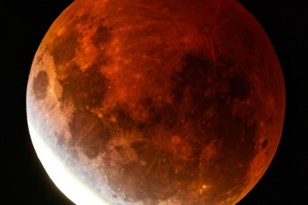 &ldquo;Luna de Sangre&rdquo; vista desde Río Grande