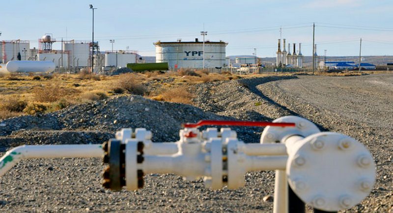 Perdida de gas en un yacimiento de Lago Fuego - Interes General