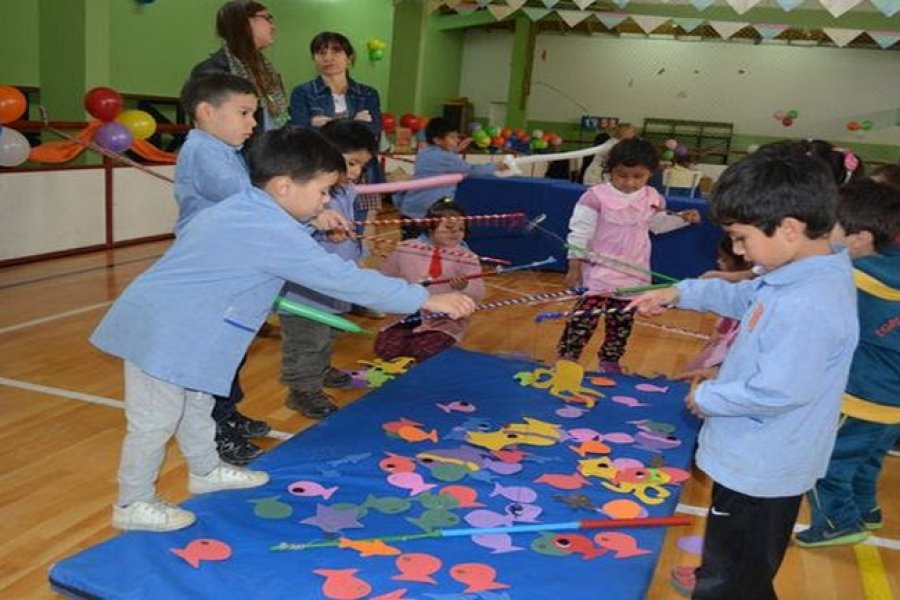 1200 Chicos Disfrutaron De La Kermesse Para Ninos Organizada Por El Ministerio De Educacion Interes General Minuto Fueguino Noticias De Tierra Del Fuego Aias