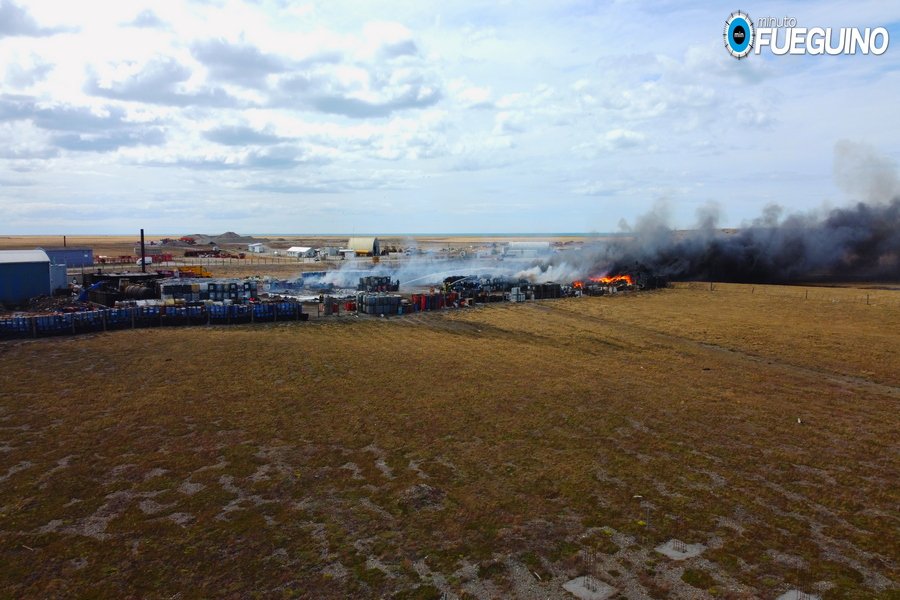 Incendio en la empresa G.L.R. Servicios ambientale