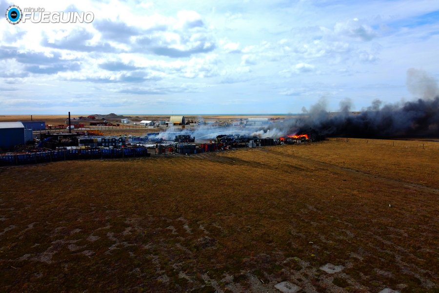 Incendio en la empresa G.L.R. Servicios ambientale