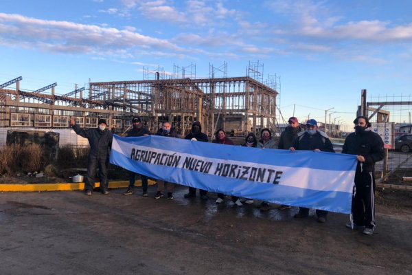 Trabajadores evitaron despidos en la obra “Escuela Técnica Margen Sur” de la empresa Cóccaro Hnos