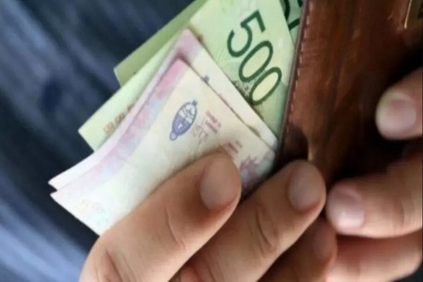 El Gobierno fijó aumentos escalonados para el salario mínimo hasta abril de 2027