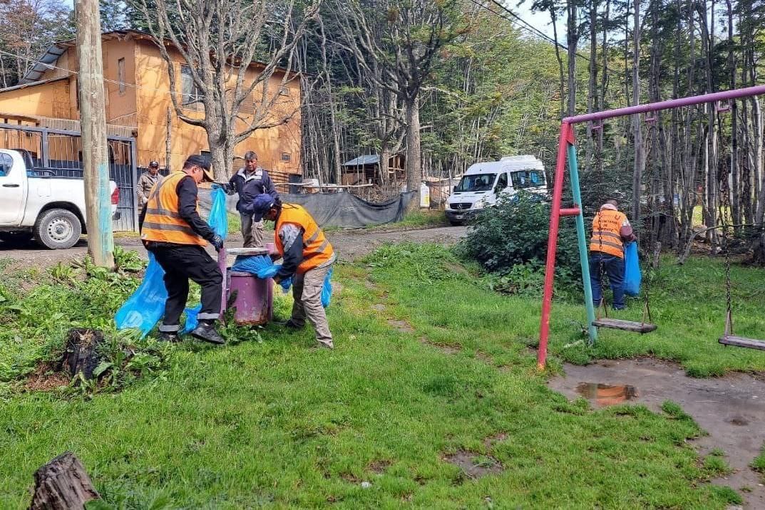Este fin de semana se realizaron operativos de limpieza en los barrios ...