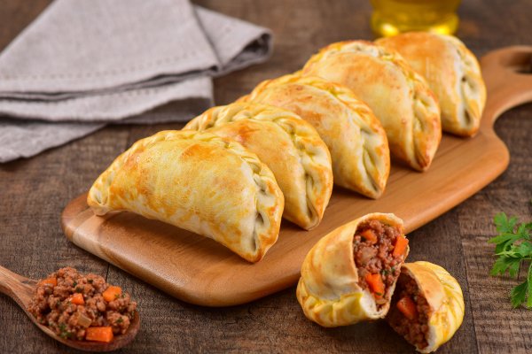 Venta de empanadas para gastos de derivación
