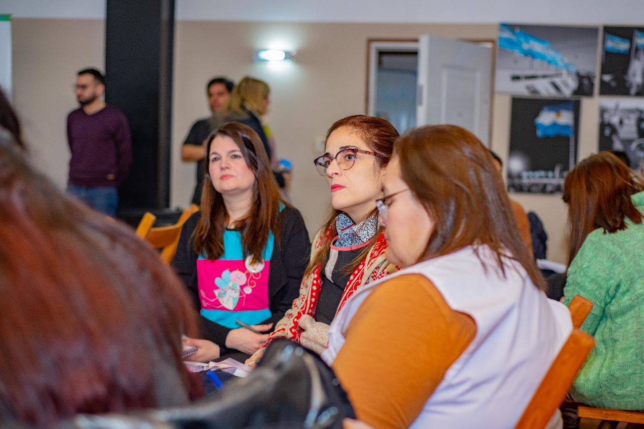 Capacitan a docentes en la implementación de la Ley de Educación Sexual ...