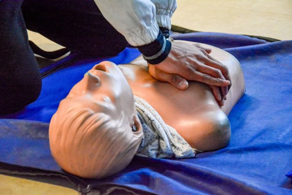 Realizarán una jornada solidaria de capacitación en maniobras de Heimlich y RCP