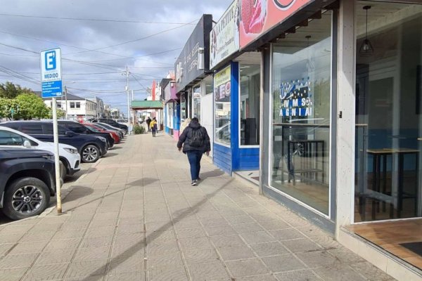Comerciantes reclaman controles y habilitaciones individuales en ferias y paseos de compra