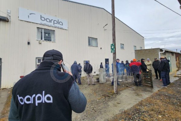 La industria textil fueguina se derrumba: de mil trabajadores quedan apenas 245