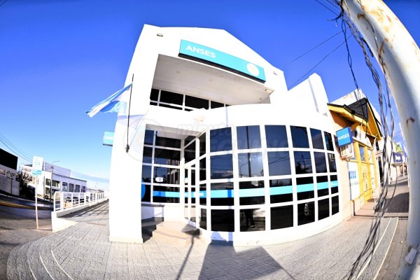 Milei abrió un nuevo plan de retiro voluntario en un área clave del Estado para millones de personas