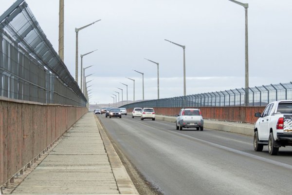 Buscan una solución más duradera para las juntas metalicas del puente Mosconi