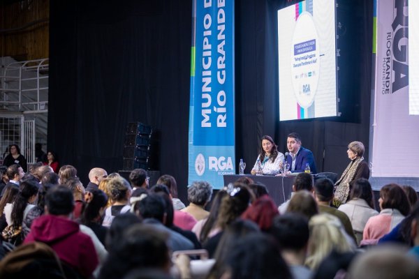 “Desde la gestión municipal apostamos a una educación inclusiva, transformadora y de calidad, donde la docencia está en el centro”