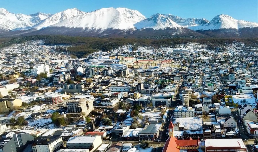 Ushuaia promulgó la ordenanza que regula el cableado aéreo y fija multas para las empresas que incumplan