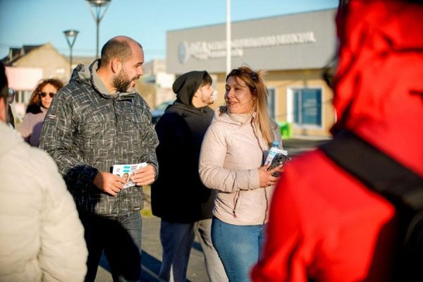 Tita refuerza su campaña territorial con “escucha activa” y críticas al ajuste nacional