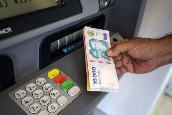 Cajeros automáticos: Los cambios que se implementan en abril