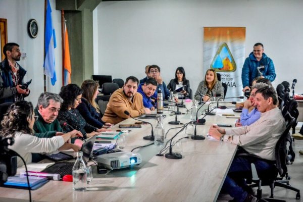 Empleados del Concejo rechazaron pedido del Ejecutivo y alertaron por avasallamiento institucional