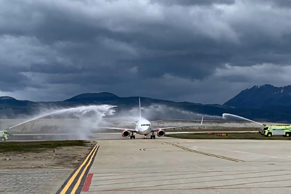 Flybondi inauguró el vuelo directo Córdoba–Ushuaia y amplía la conectividad aérea de Tierra del Fuego