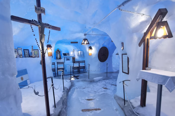 La huella espiritual en el continente blanco: de la primera misa a la capilla más austral