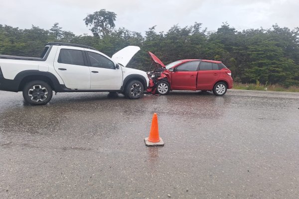 Colisión frontal en la Ruta 3: tres personas asistidas en Tolhuin
