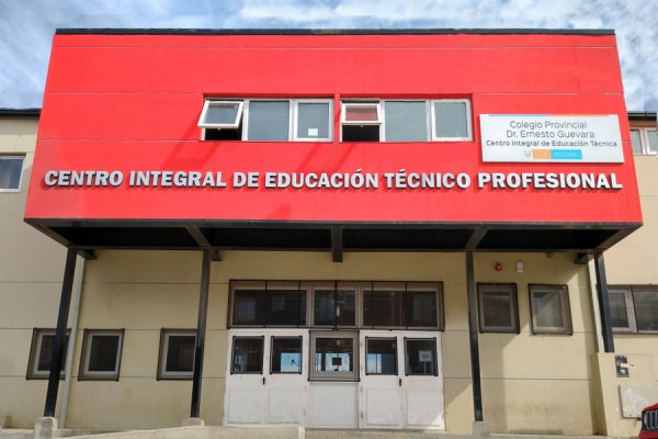 A 21 años de su creación, el Colegio Guevara vuelve a reclamar por espacio y mejoras edilicias