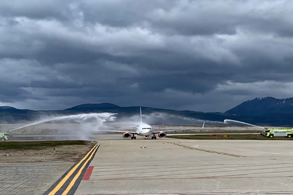 Flybondi ajusta su operación y suspende temporalmente la ruta entre Buenos Aires y Ushuaia