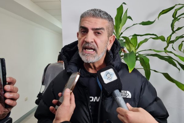 López Silva defendió la propuesta salarial docente y condicionó la devolución de descuentos a la recuperación de clases