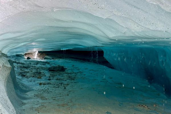 Por riesgo de colapso está prohibido ingresar a las cuevas de hielo del glaciar Vinciguerra