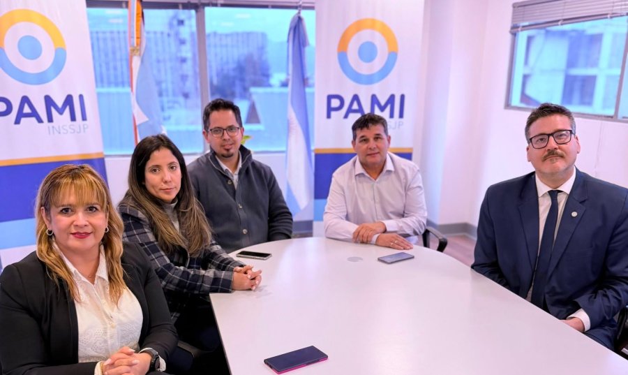 Alberto Belmar asumió al frente de PAMI Tierra del Fuego y recibió a referentes de La Libertad Avanza