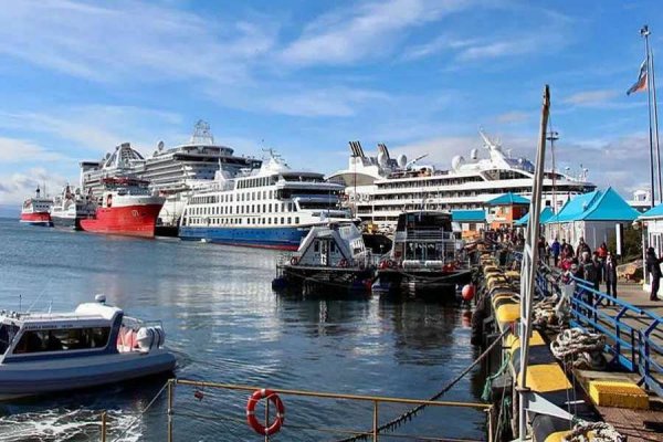 Cerraron temporalmente el muelle de catamaranes del puerto de Ushuaia