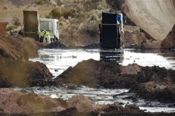 Tierra del Fuego proyecta un relleno de seguridad para tratar residuos petroleros