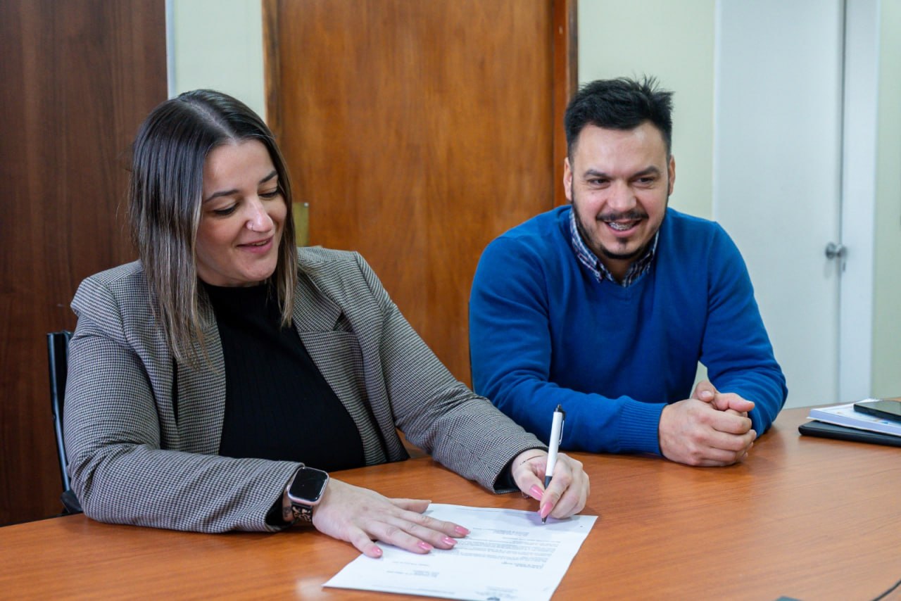 El Gobierno provincial y Terra Ignis firmaron convenio para fortalecer el deporte fueguino