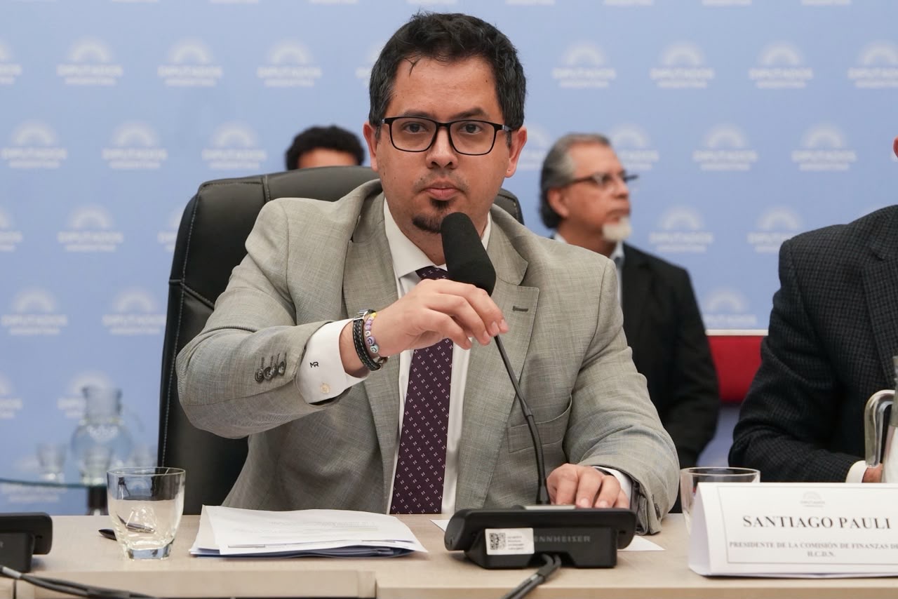 Santiago Pauli abrió el debate sobre la reforma del Banco Central en una reunión conjunta de las comisiones de Presupuesto y Hacienda y de Finanzas