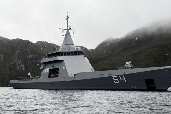 La Armada reforzó puestos estratégicos en Isla de los Estados y Península Mitre