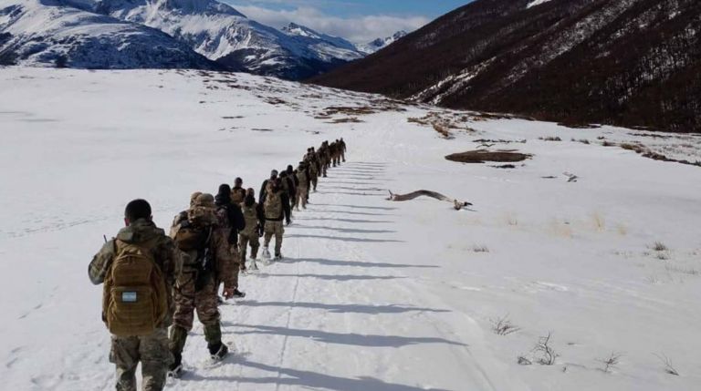 La Armada desplegó Fuerzas Especiales para ejercicios en territorio fueguino · Examedia